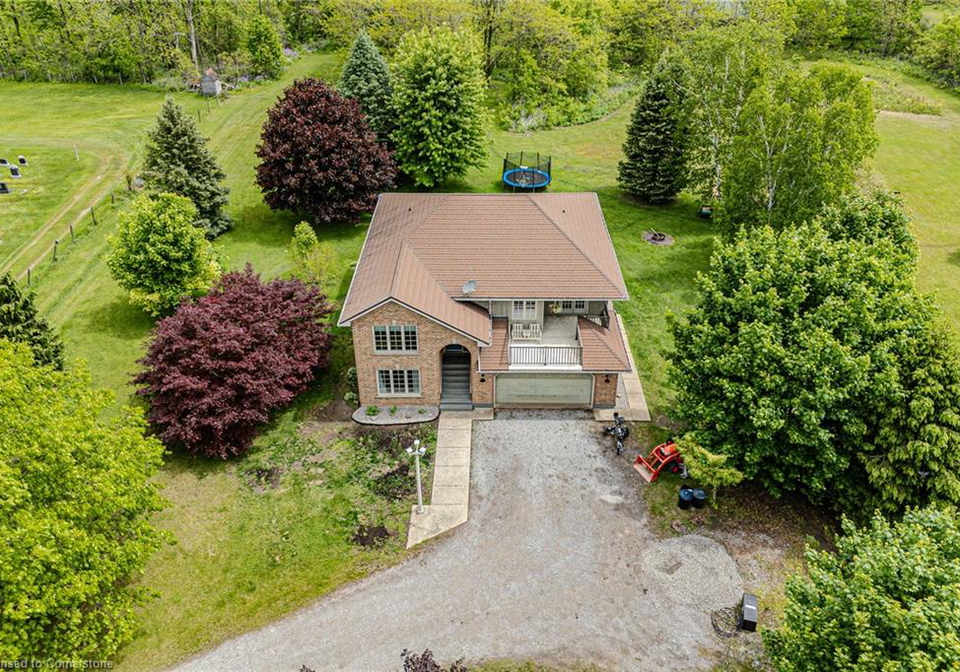 18-neal-lane-st-williams-ontario-40735940
