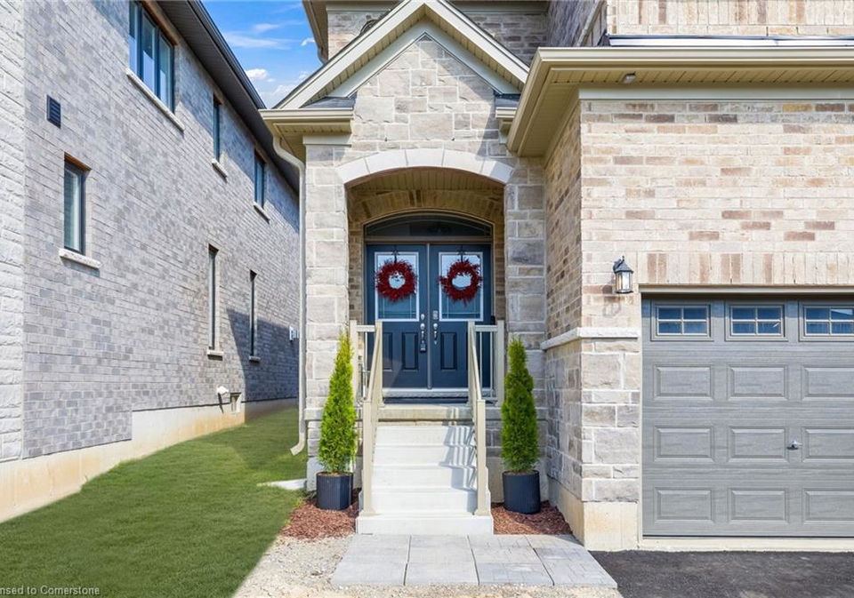 196-longboat-run-west-brantford-ontario-40735941