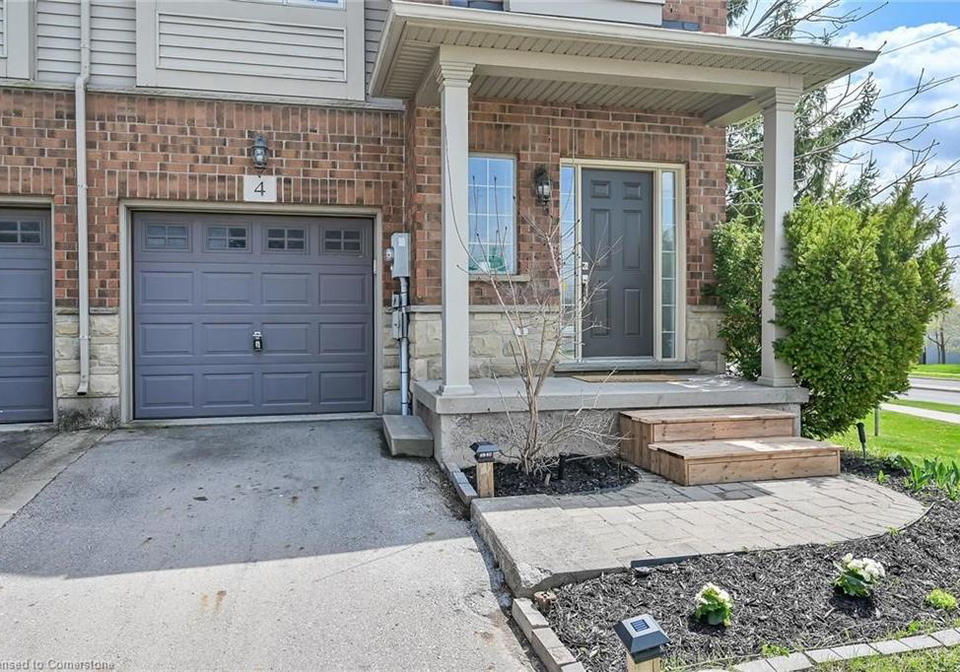 4-myers-lane-ancaster-ontario-40735987