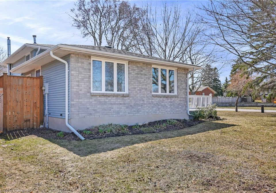 101-rothsay-avenue-kitchener-ontario-40736204