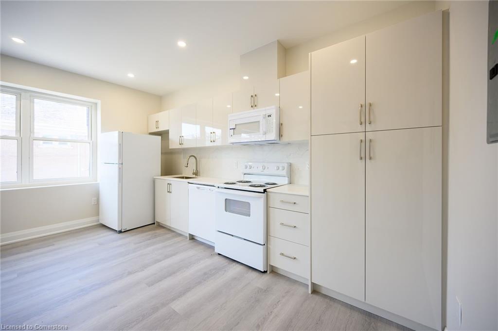 683-main-street-e-hamilton-ontario-40736218