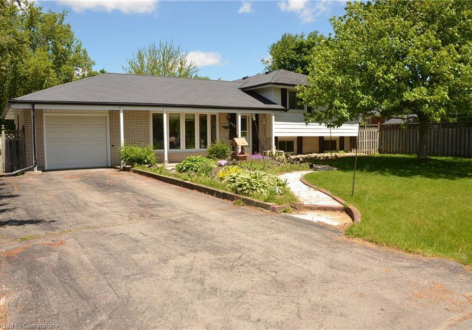 131-council-crescent-ancaster-ontario-40736275