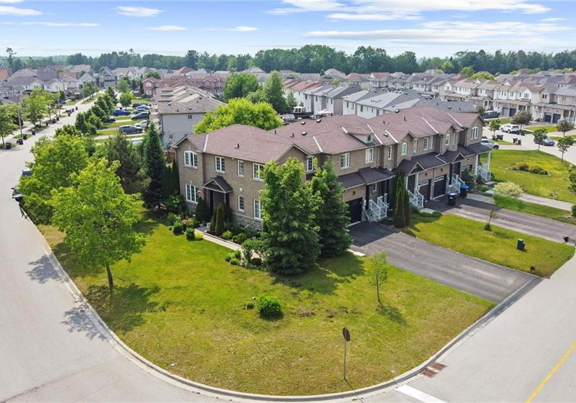 1-admiral-crescent-angus-ontario-40736310