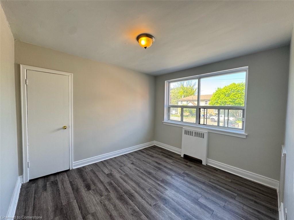 8-east-36th-street-hamilton-ontario-40736355