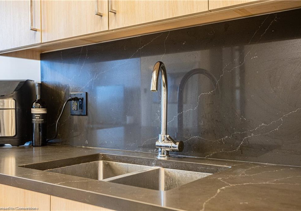 145-columbia-street-waterloo-ontario-40736376