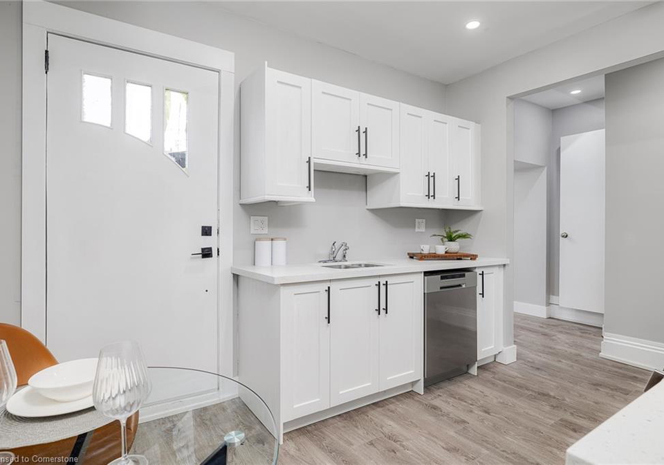125-cathcart-street-hamilton-ontario-40736579