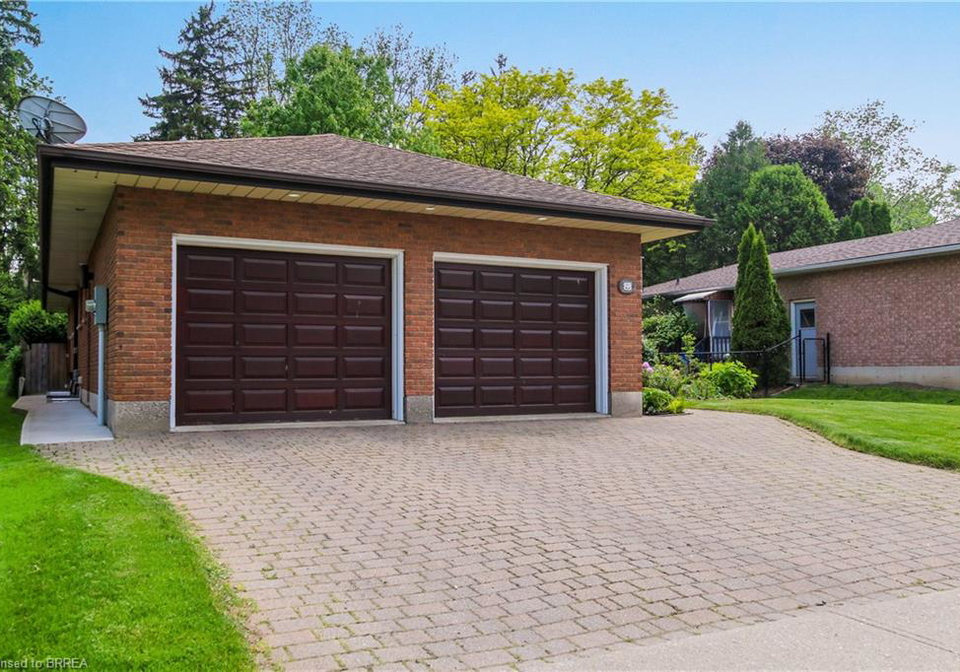 23-allensgate-drive-brantford-ontario-40736618