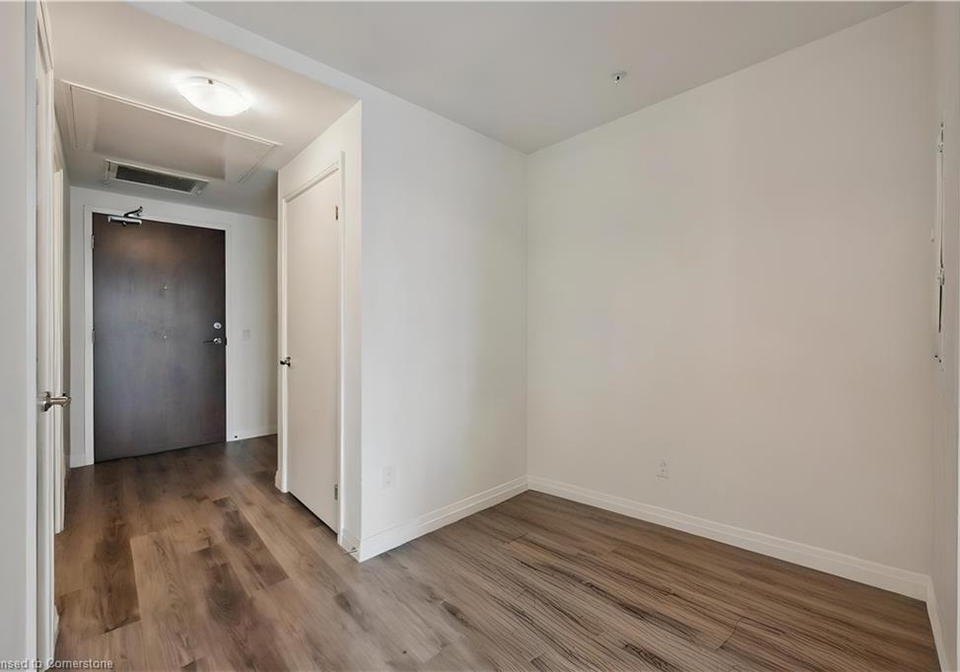 108-garment-street-kitchener-ontario-40736641