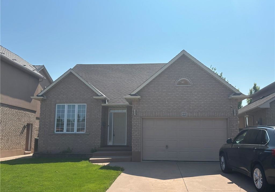22-chelmsford-place-hamilton-ontario-40736665