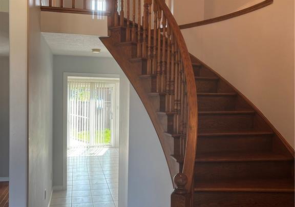 22-chelmsford-place-hamilton-ontario-40736665