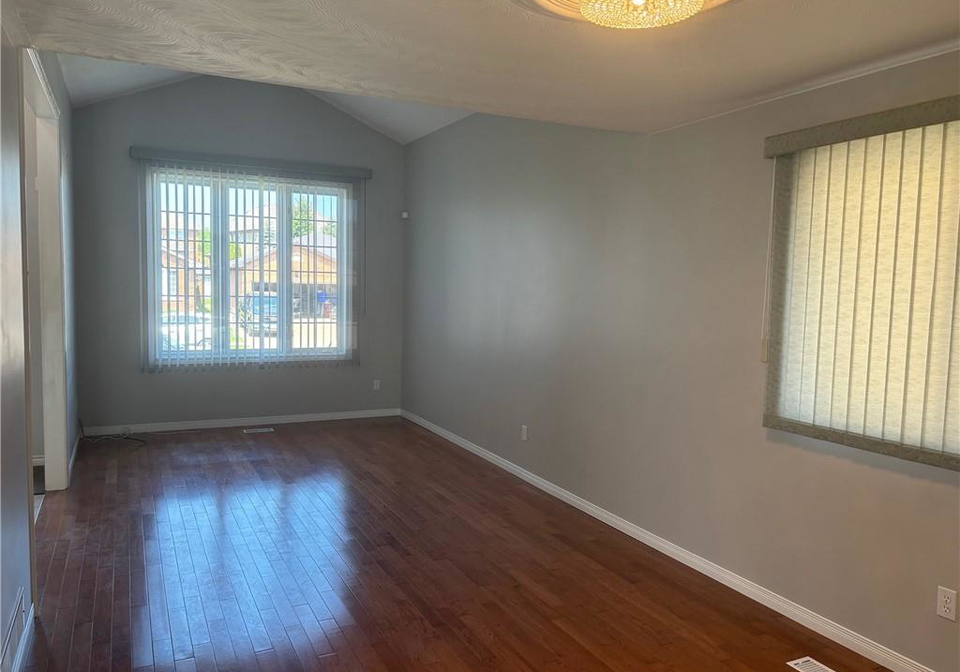 22-chelmsford-place-hamilton-ontario-40736665