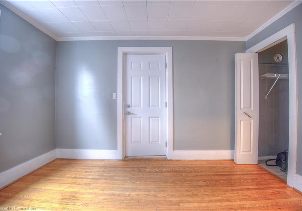 61-cameron-street-n-kitchener-ontario-40736674