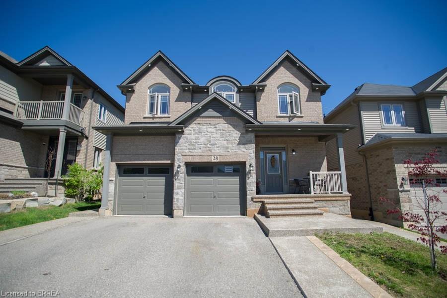 28-vic-chambers-place-paris-ontario-40736731