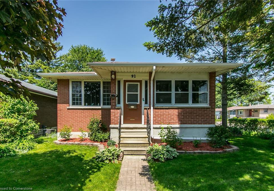 92-elmwood-avenue-cambridge-ontario-40736824