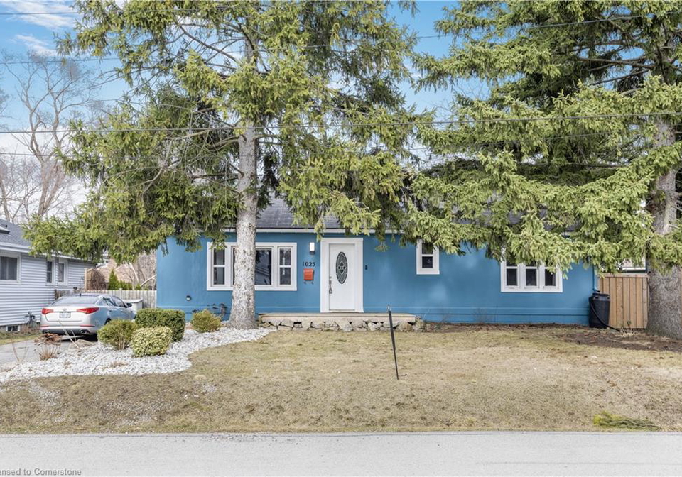 1025-plains-view-avenue-burlington-ontario-40736844