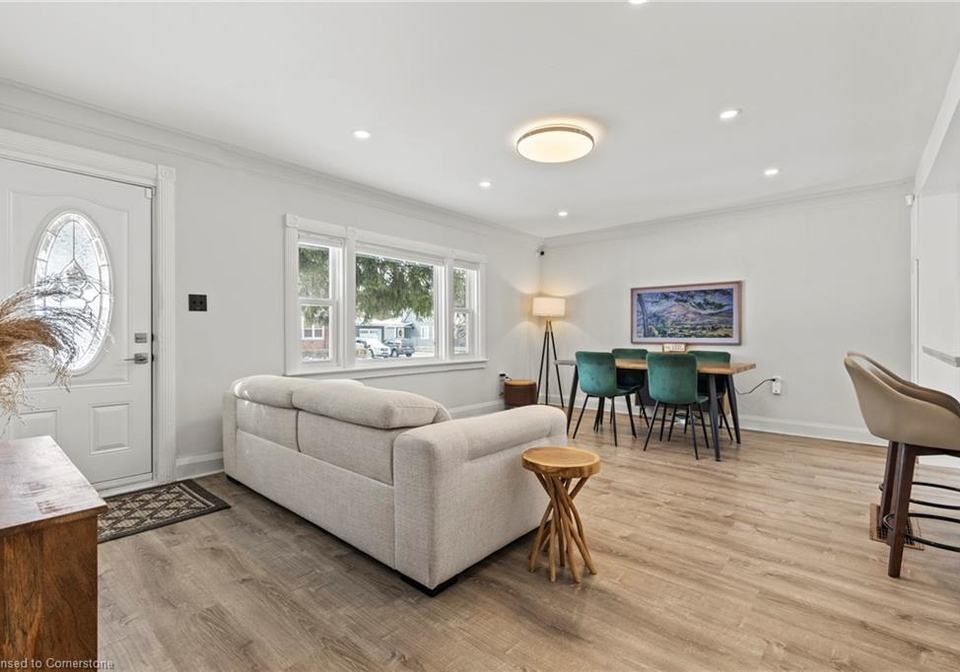1025-plains-view-avenue-burlington-ontario-40736844