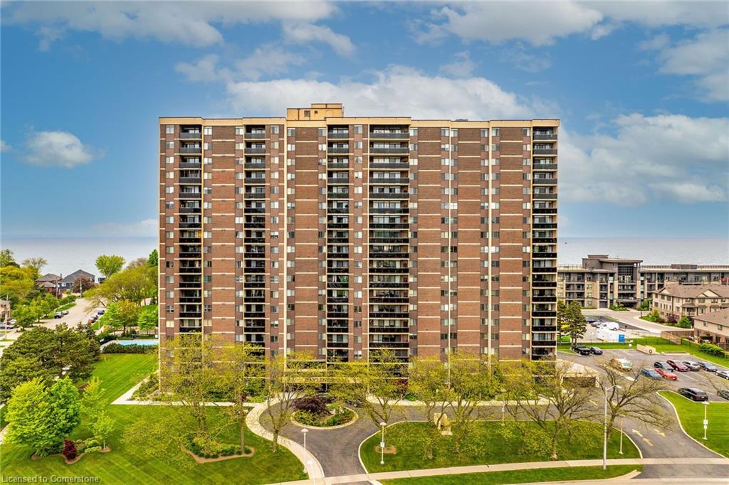 301-frances-avenue-stoney-creek-ontario-40736921