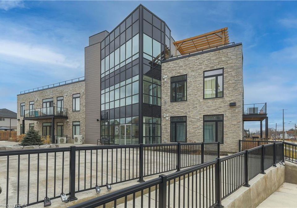 85b-morrell-street-brantford-ontario-40736952