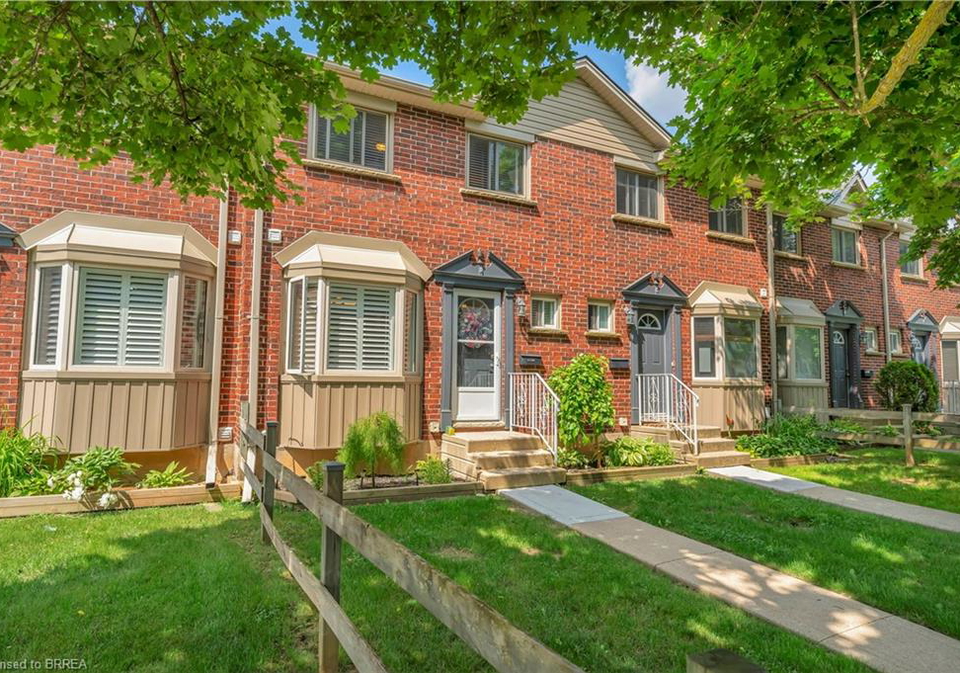 153-brantwood-park-road-brantford-ontario-40737001