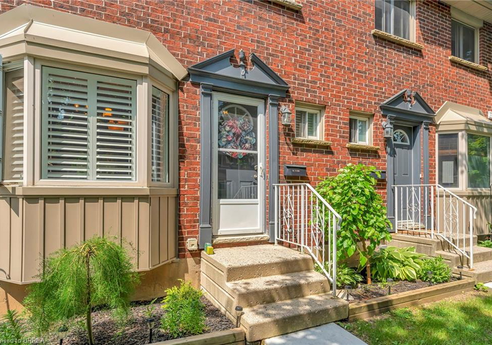153-brantwood-park-road-brantford-ontario-40737001