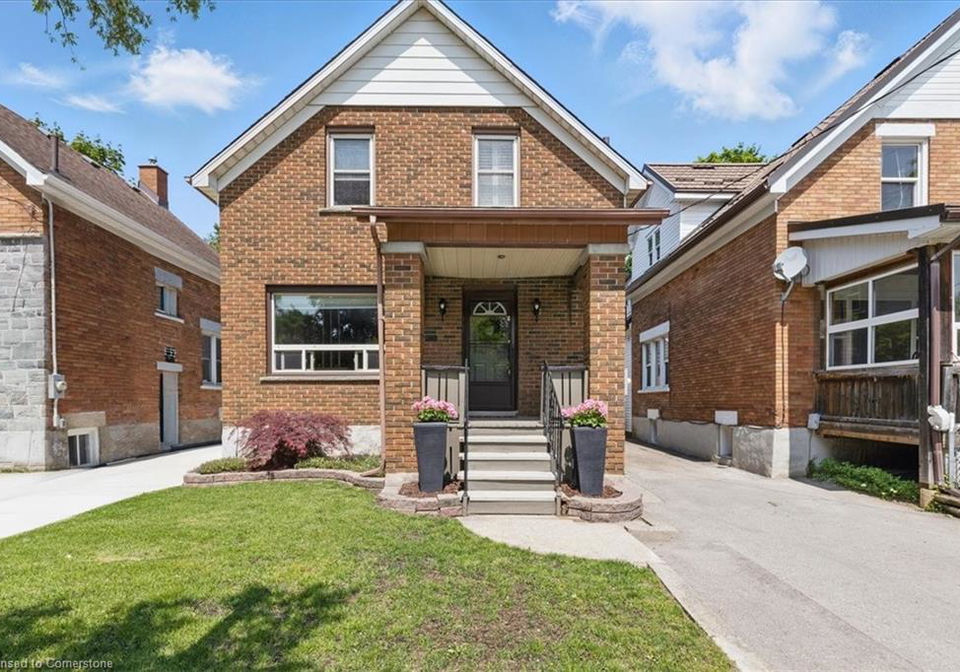 6-herlan-avenue-kitchener-ontario-40737051