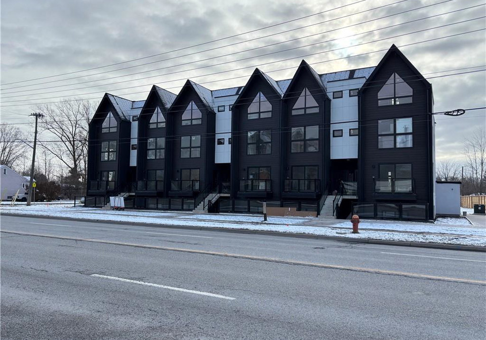 7277-wilson-crescent-niagara-falls-ontario-40737177