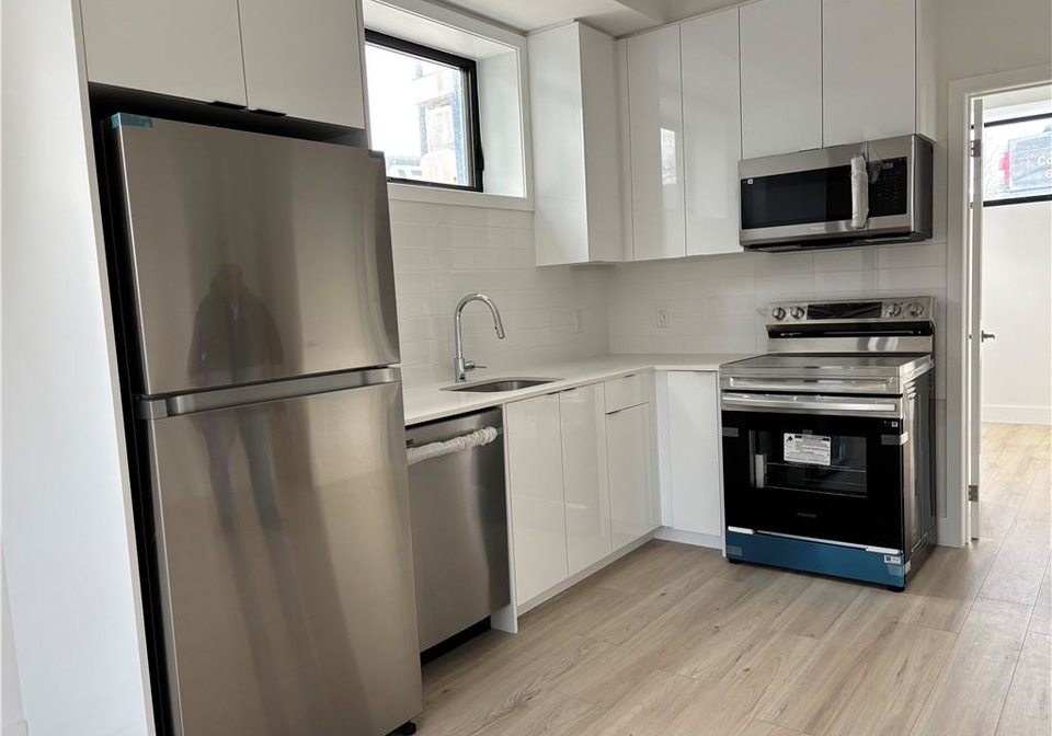 7277-wilson-crescent-niagara-falls-ontario-40737177