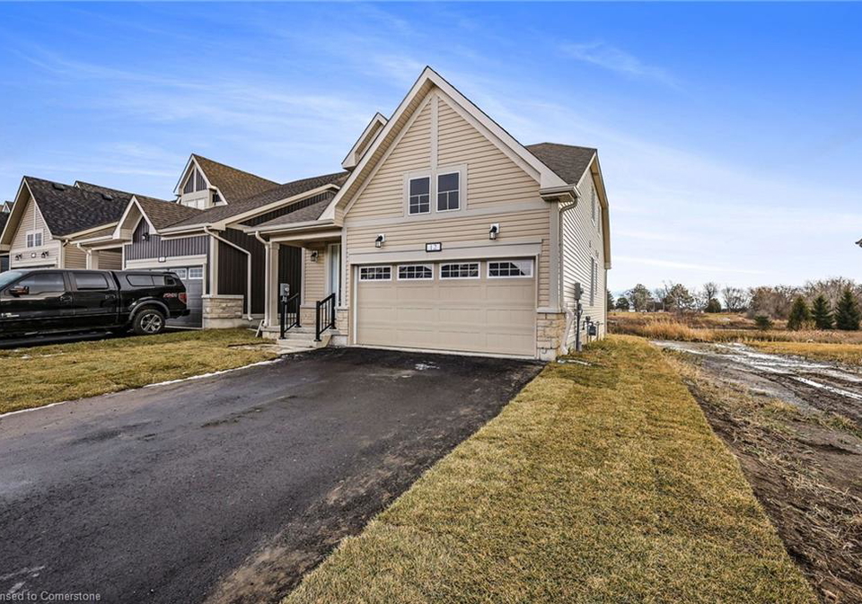 12-oakmont-drive-loyalist-township-ontario-40737187