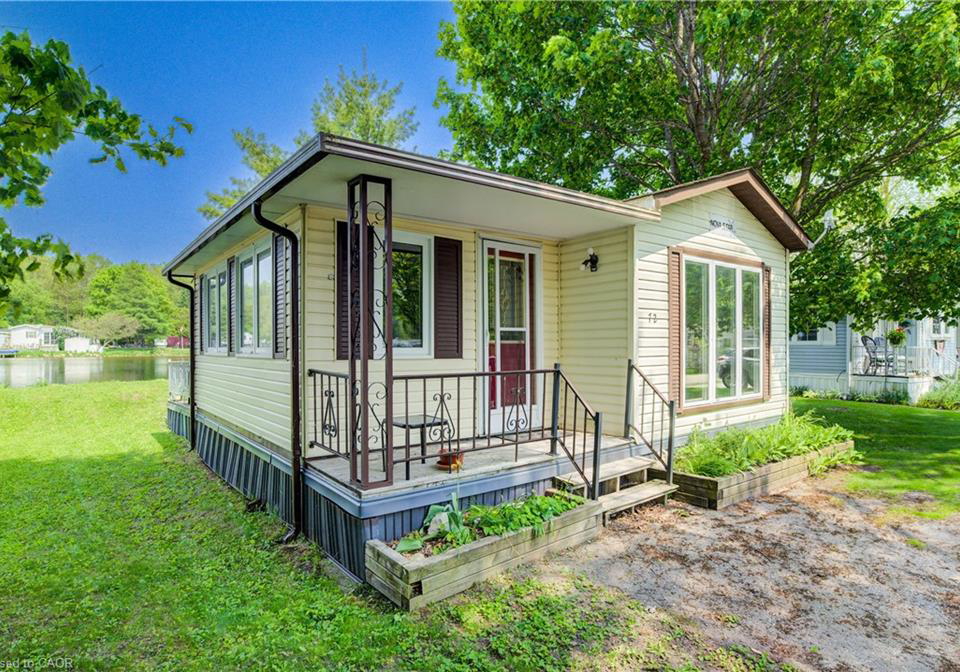 72-lakeside-road-wellington-north-ontario-40737200