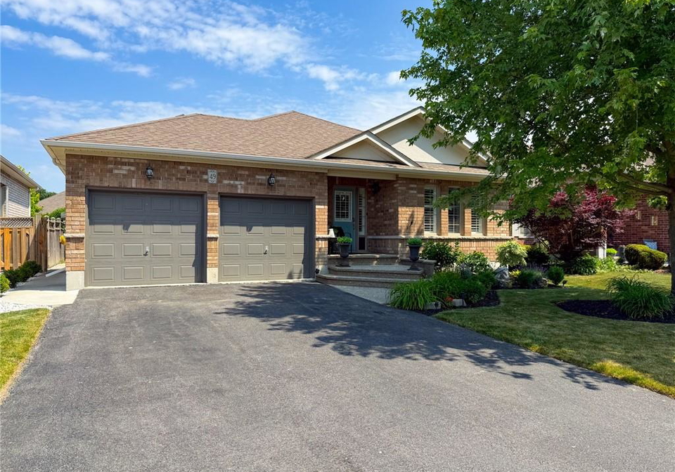 49-kelly-drive-port-dover-ontario-40737225