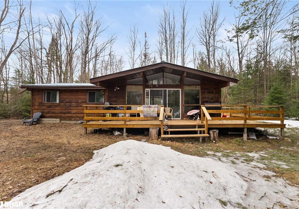 2313-the-south-road-coe-hill-ontario-40737247