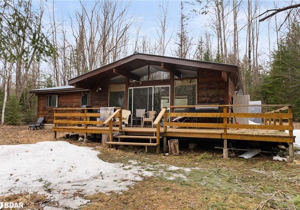 2313-the-south-road-coe-hill-ontario-40737247