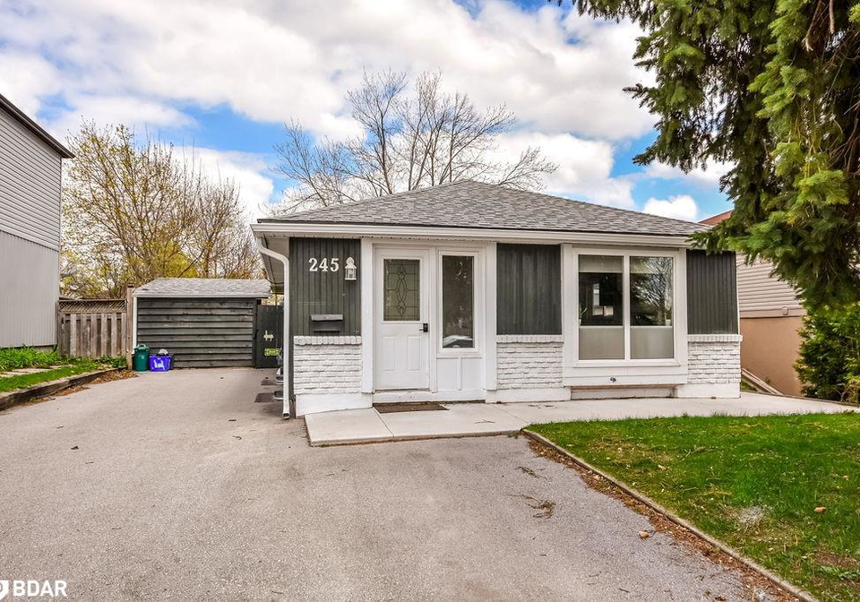 245-letitia-street-barrie-ontario-40737375