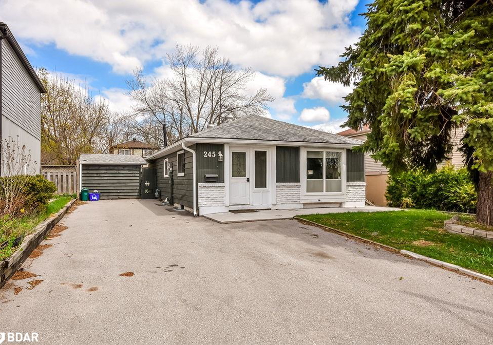 245-letitia-street-barrie-ontario-40737375