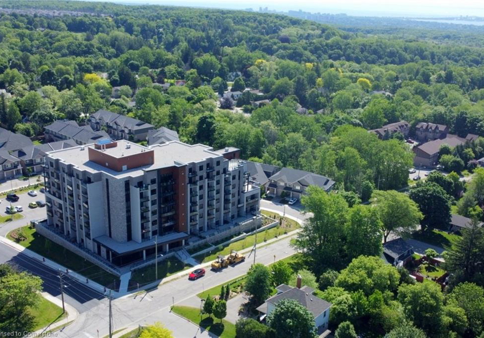 30-hamilton-street-s-waterdown-ontario-40737494