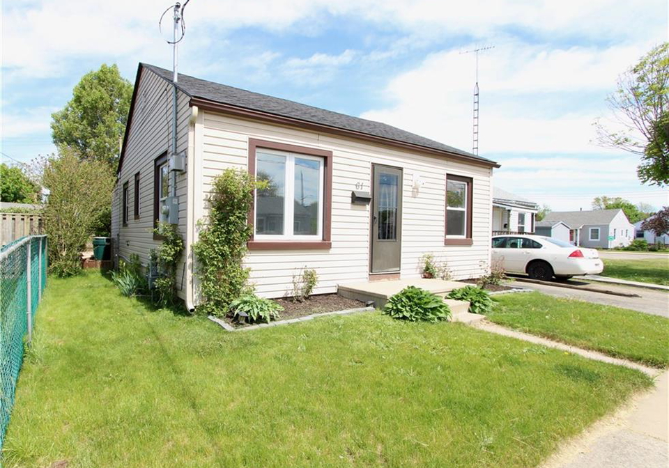 61-ninth-avenue-brantford-ontario-40737496