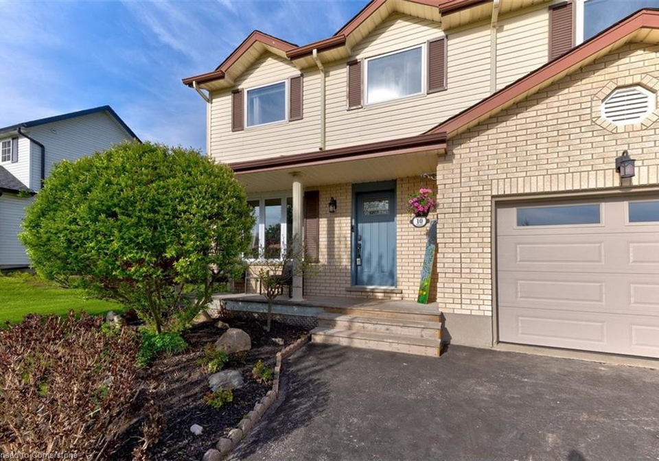 10-hewitt-street-bright-ontario-40737504