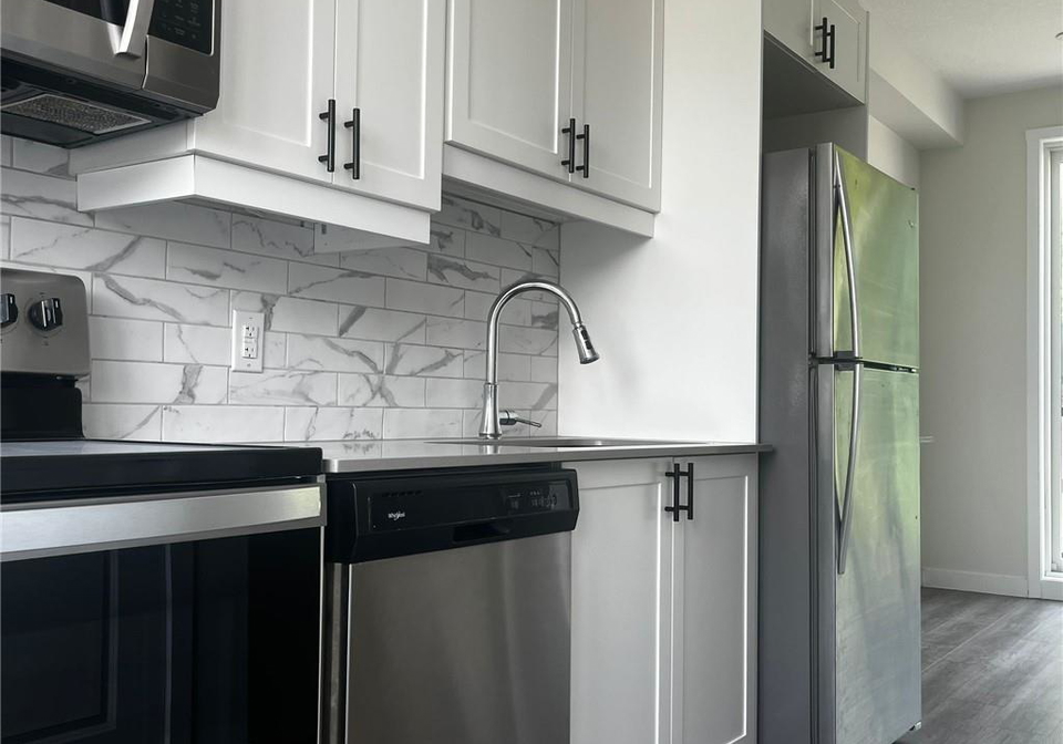650-victoria-street-n-kitchener-ontario-40737541