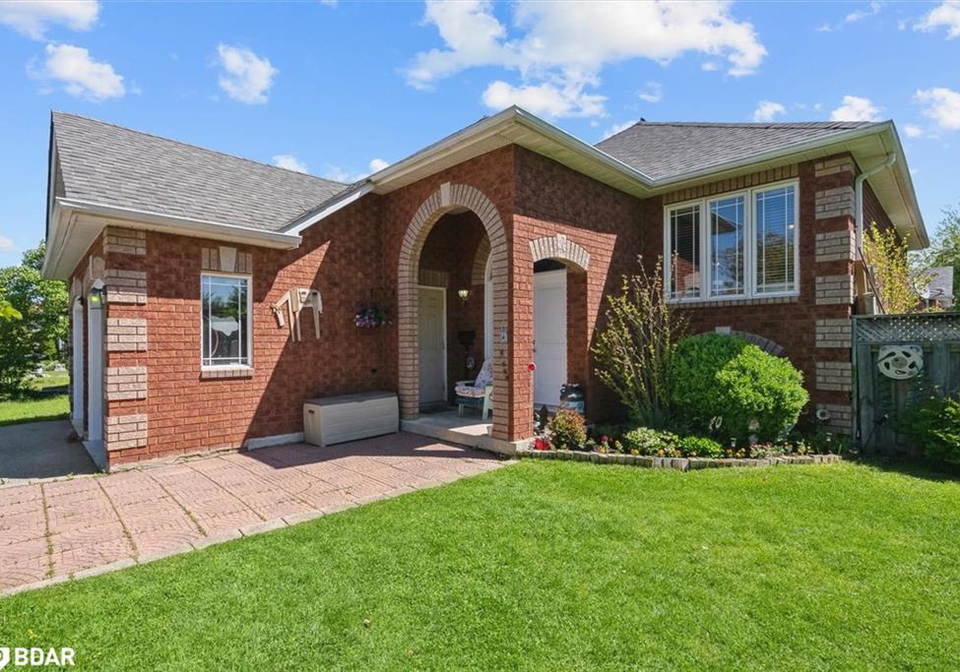 20-fairwood-drive-keswick-ontario-40737572