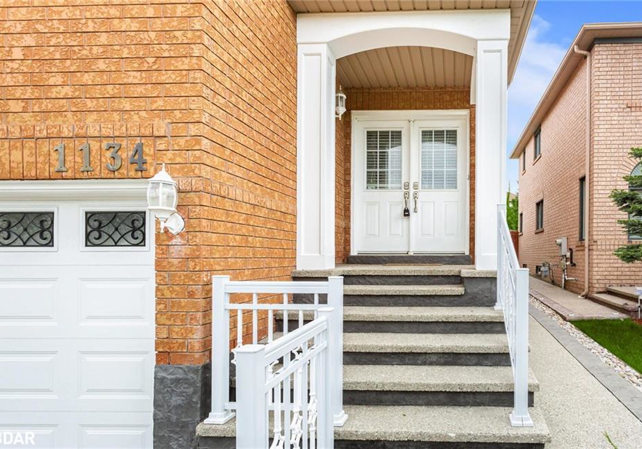 1134-blueheron-crescent-mississauga-ontario-40737701