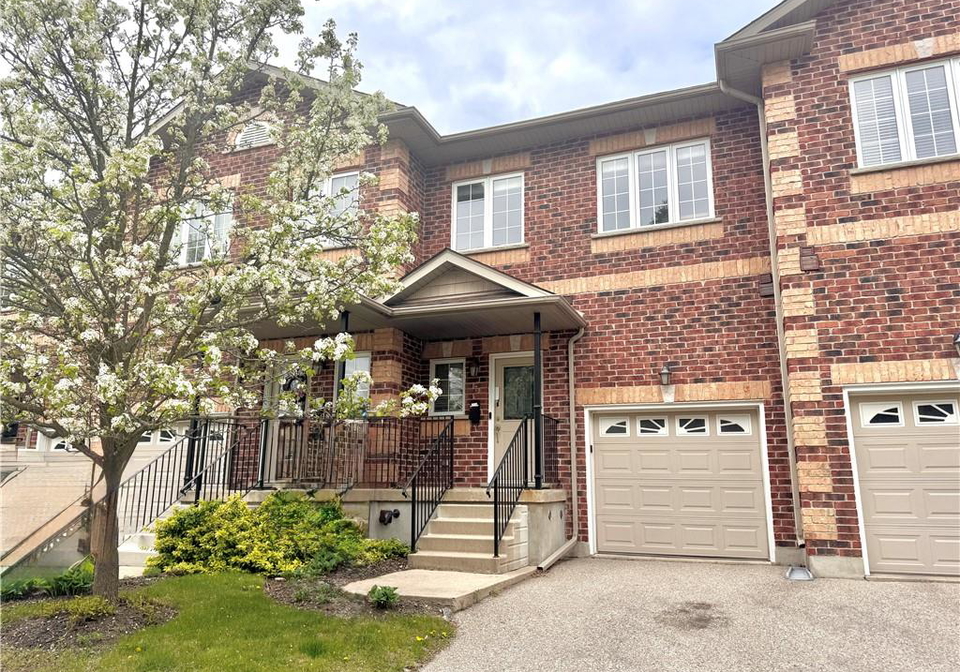 76-woolwich-street-kitchener-ontario-40737840