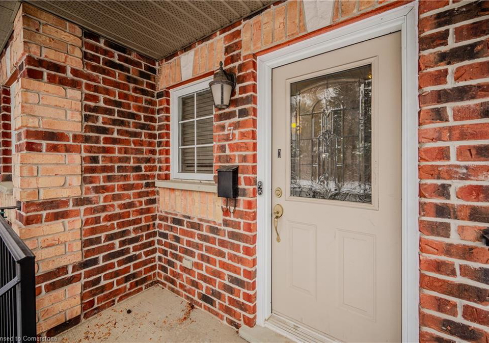 76-woolwich-street-kitchener-ontario-40737840