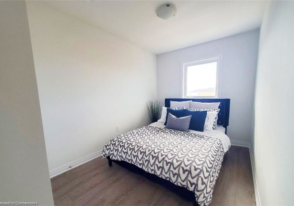 51-sparrow-avenue-cambridge-ontario-40737892