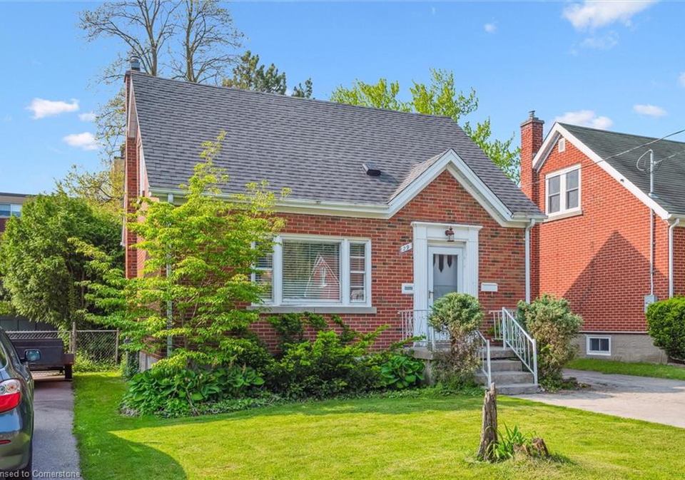 29-adelaide-street-kitchener-ontario-40737935