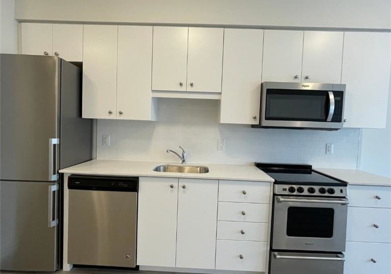 110-fergus-avenue-kitchener-ontario-40738015