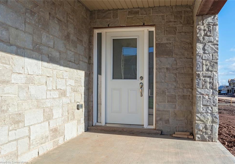 2-pinot-crescent-hamilton-ontario-40738021