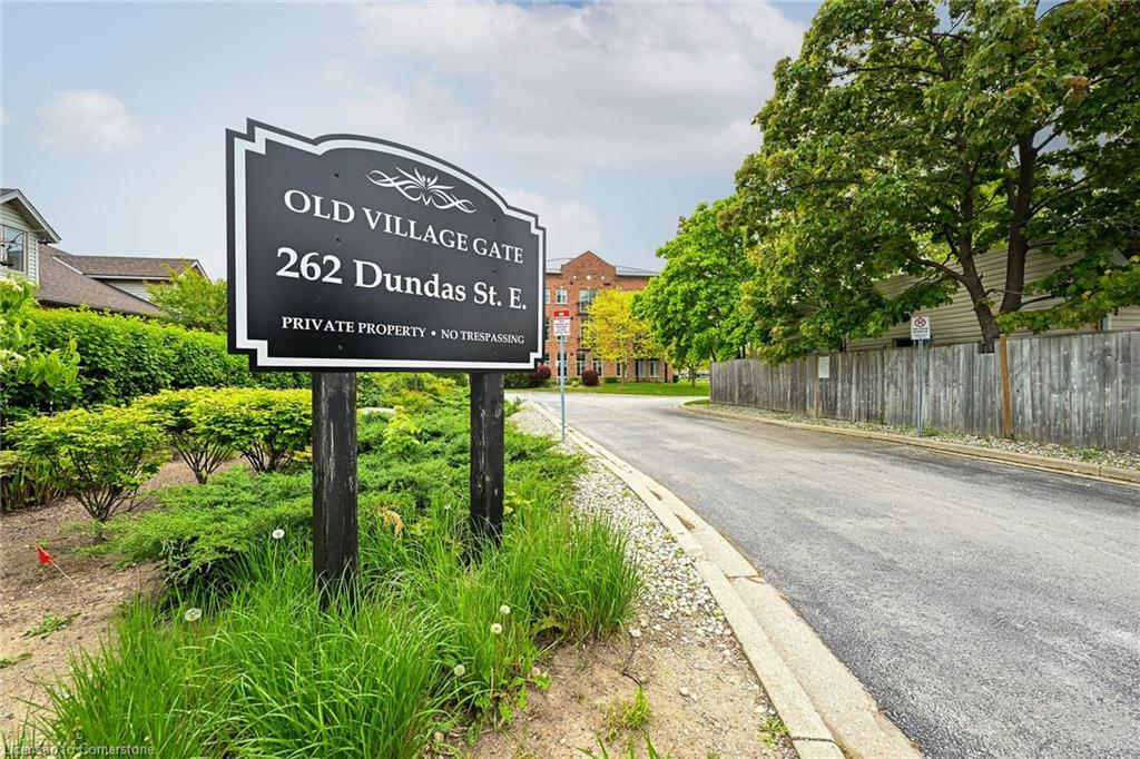 262-dundas-street-waterdown-ontario-40738034
