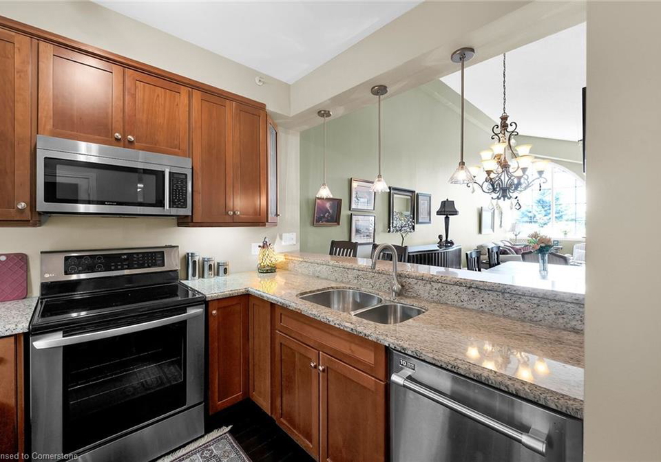 262-dundas-street-waterdown-ontario-40738034