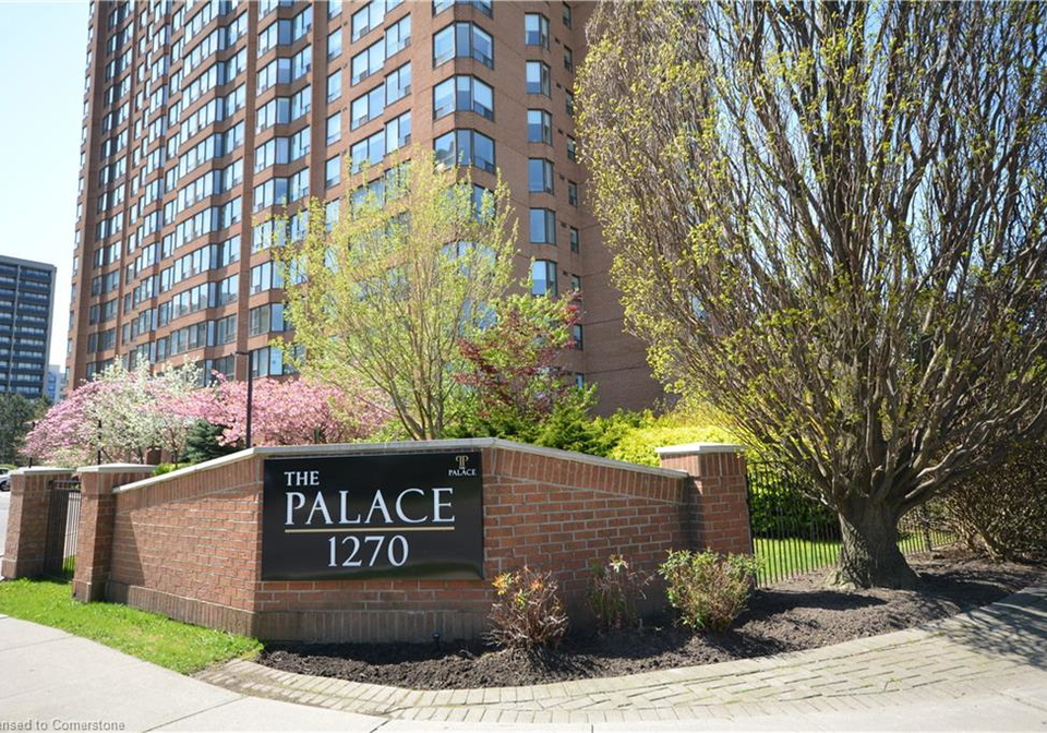 1270-maple-crossing-boulevard-burlington-ontario-40738037
