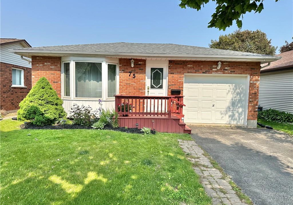75-donly-drive-s-simcoe-ontario-40738079